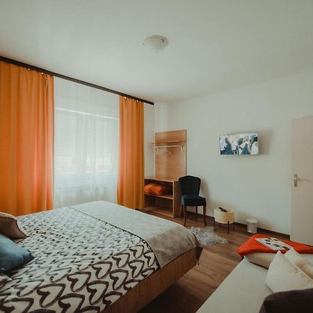 Apartman Lovric Ðakovo エクステリア 写真