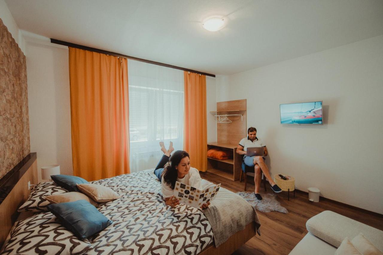Apartman Lovric Ðakovo エクステリア 写真