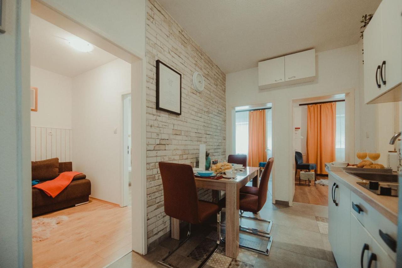 Apartman Lovric Ðakovo エクステリア 写真